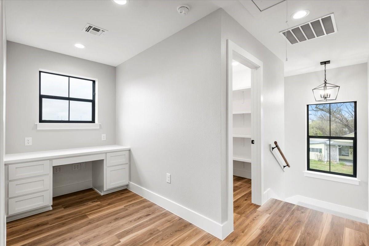 Image 23 of 32 For 203 Avenue J