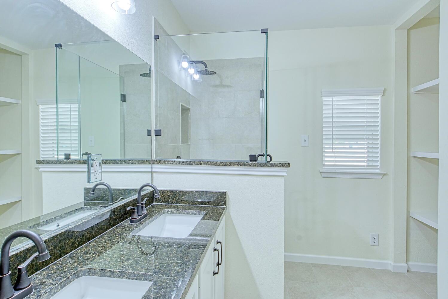 Image 14 of 28 For 202 Covina Ave