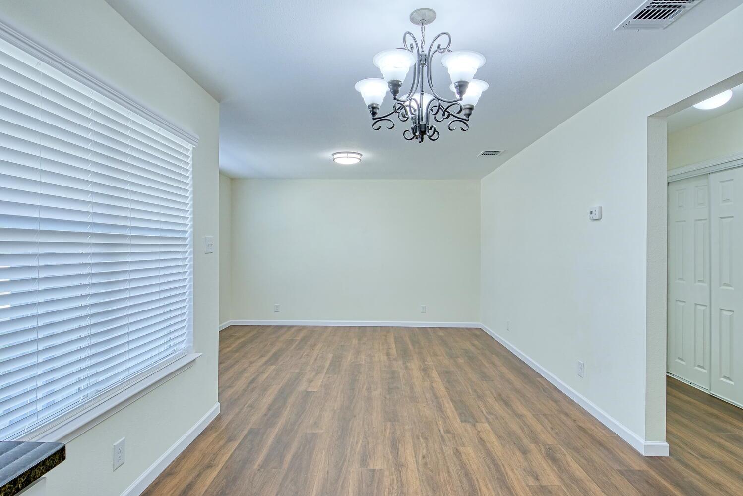 Image 4 of 28 For 202 Covina Ave