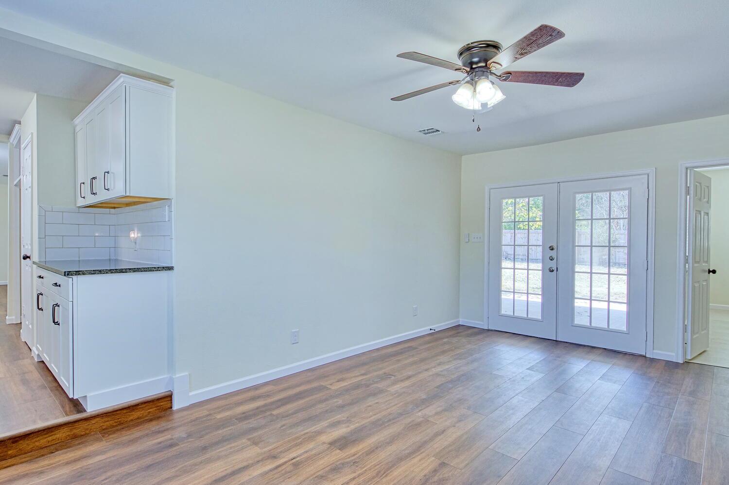 Image 8 of 28 For 202 Covina Ave