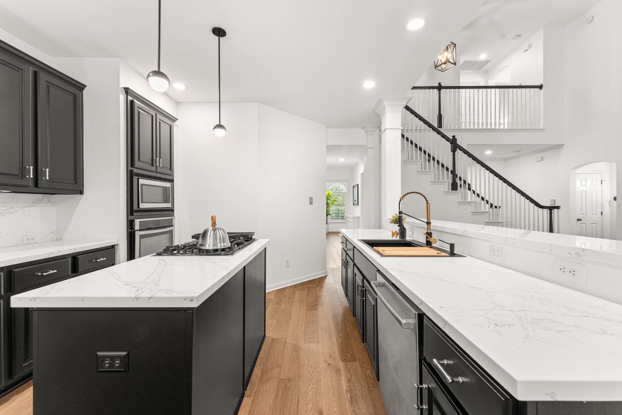 Image 16 of 30 For 13300 Country Lake Dr