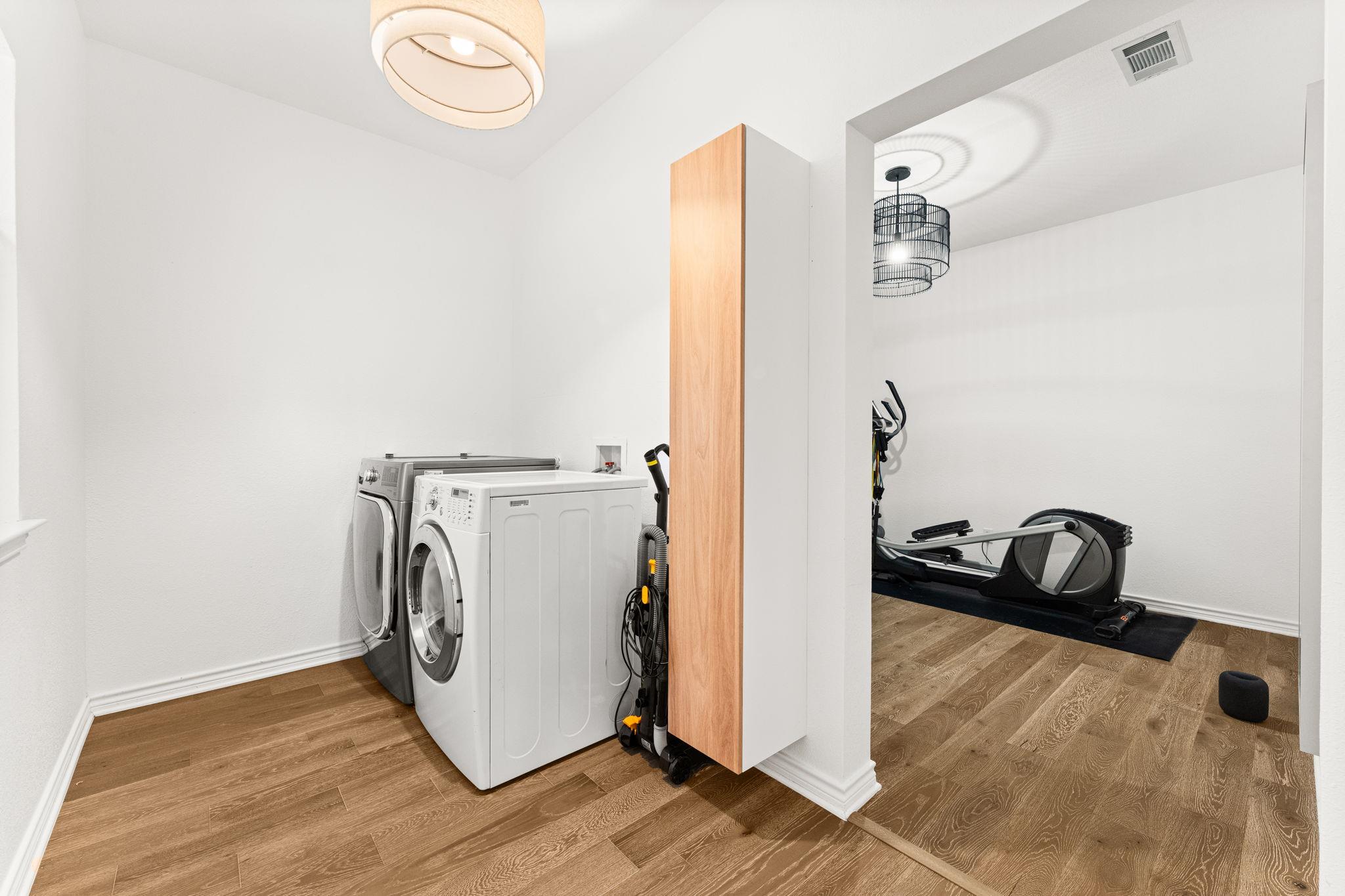 Image 21 of 30 For 13300 Country Lake Dr