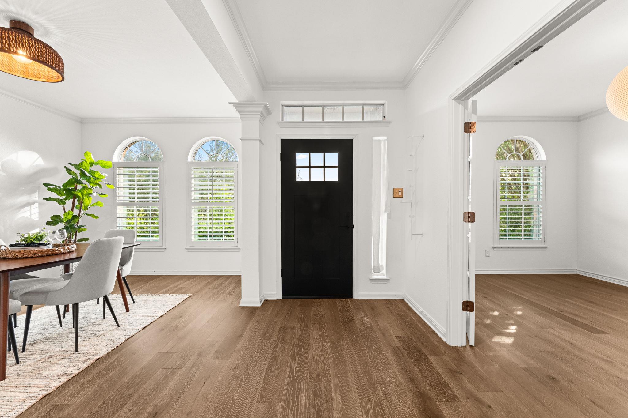 Image 5 of 30 For 13300 Country Lake Dr