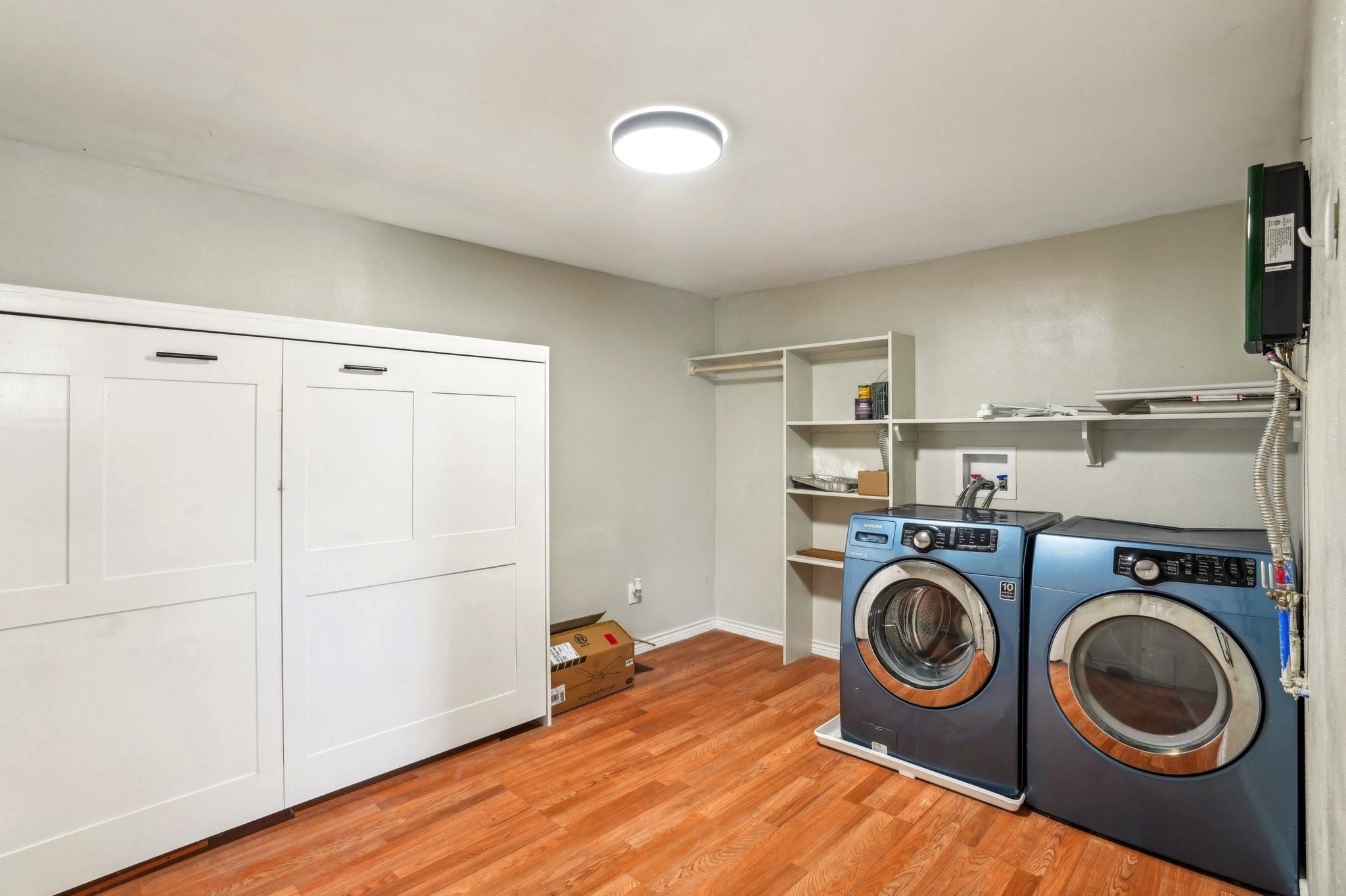 Image 14 of 27 For 299 Valley View St