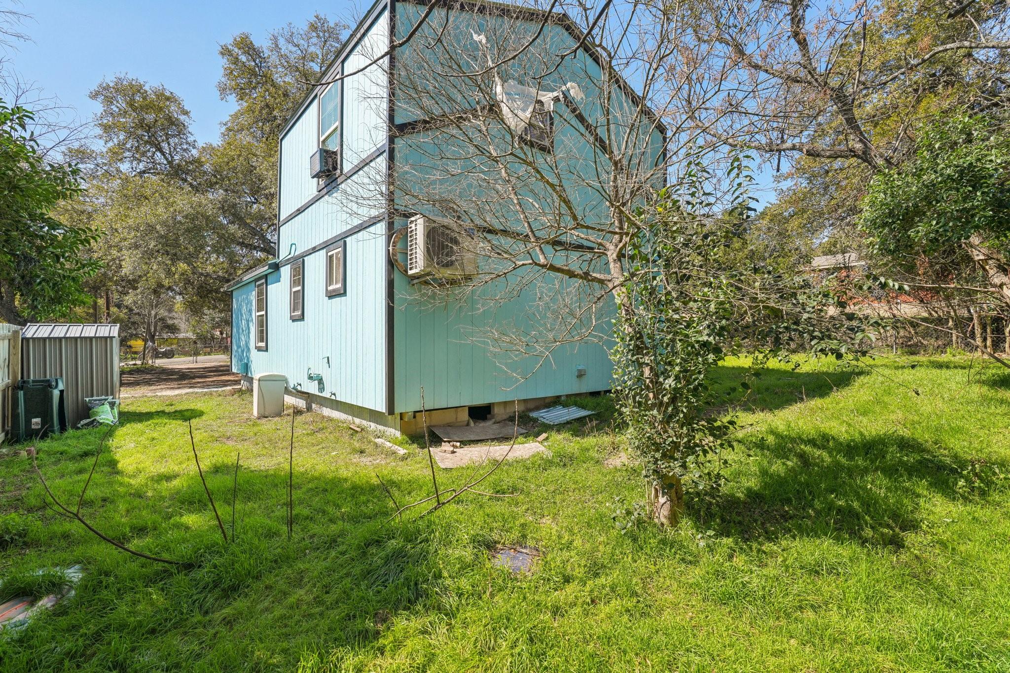 Image 26 of 27 For 299 Valley View St