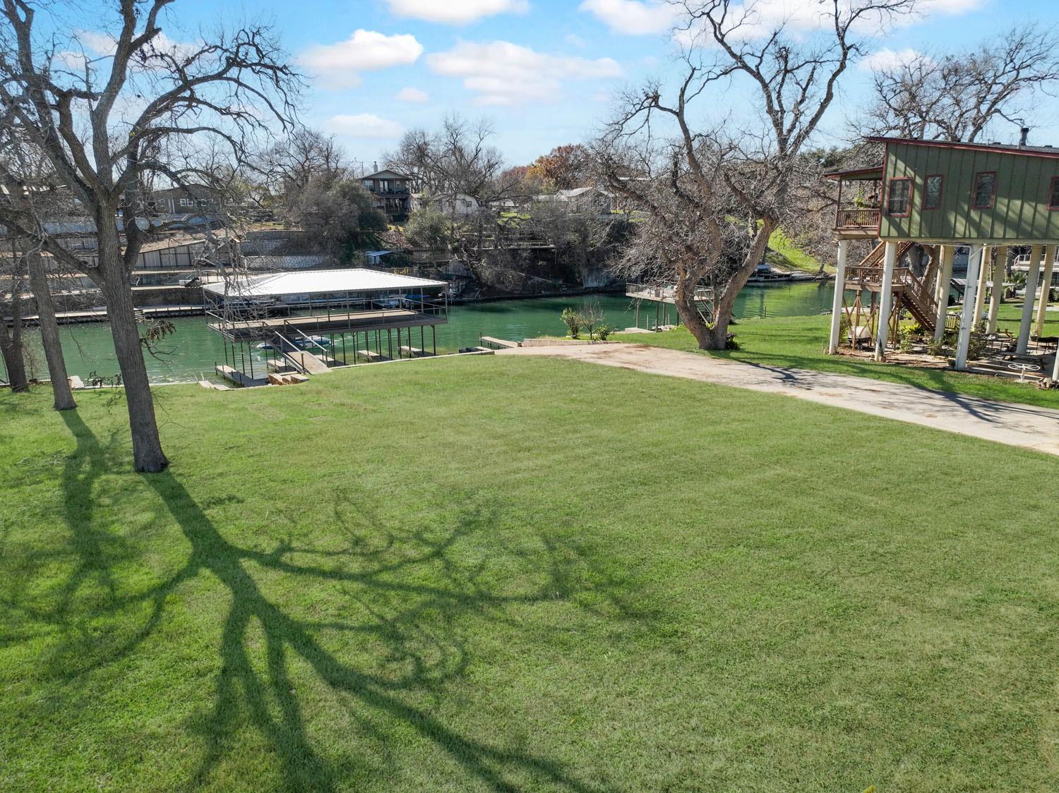 Image 11 of 15 For 240 Rio Dr