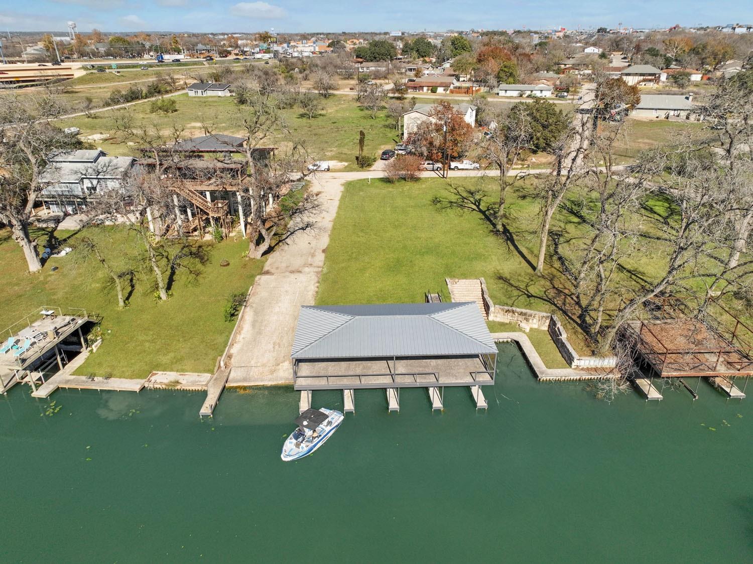 Image 6 of 15 For 240 Rio Dr