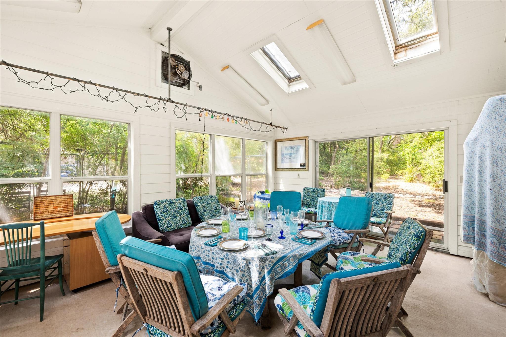 Image 23 of 26 For 4101 Spicewood Springs Rd