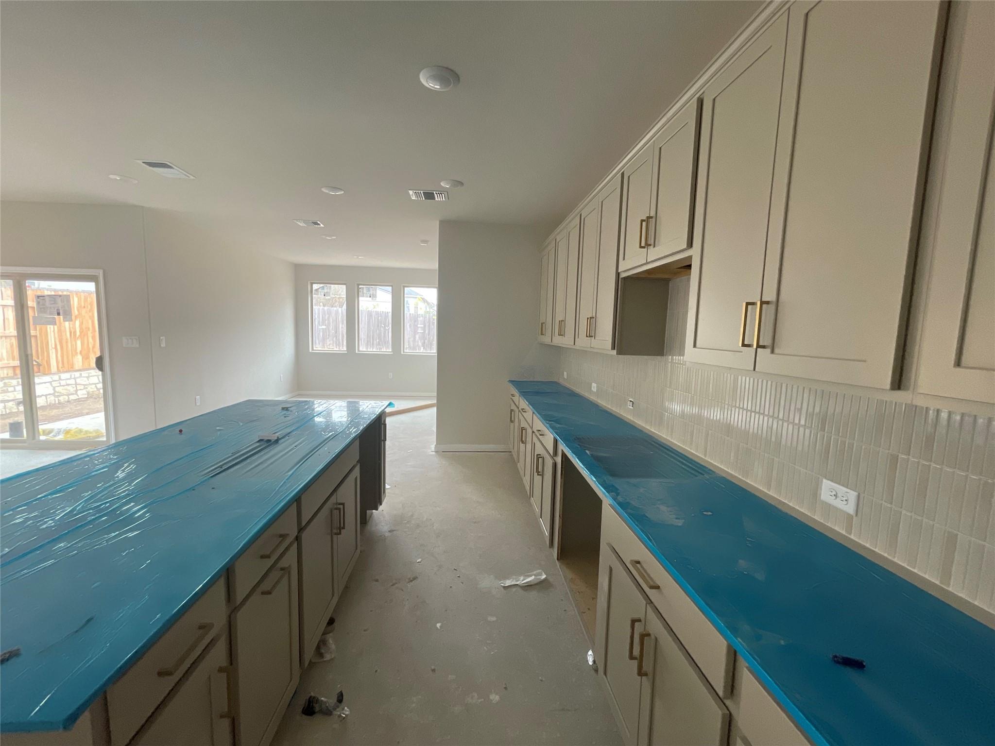 Image 11 of 32 For 609 Palo Brea Loop