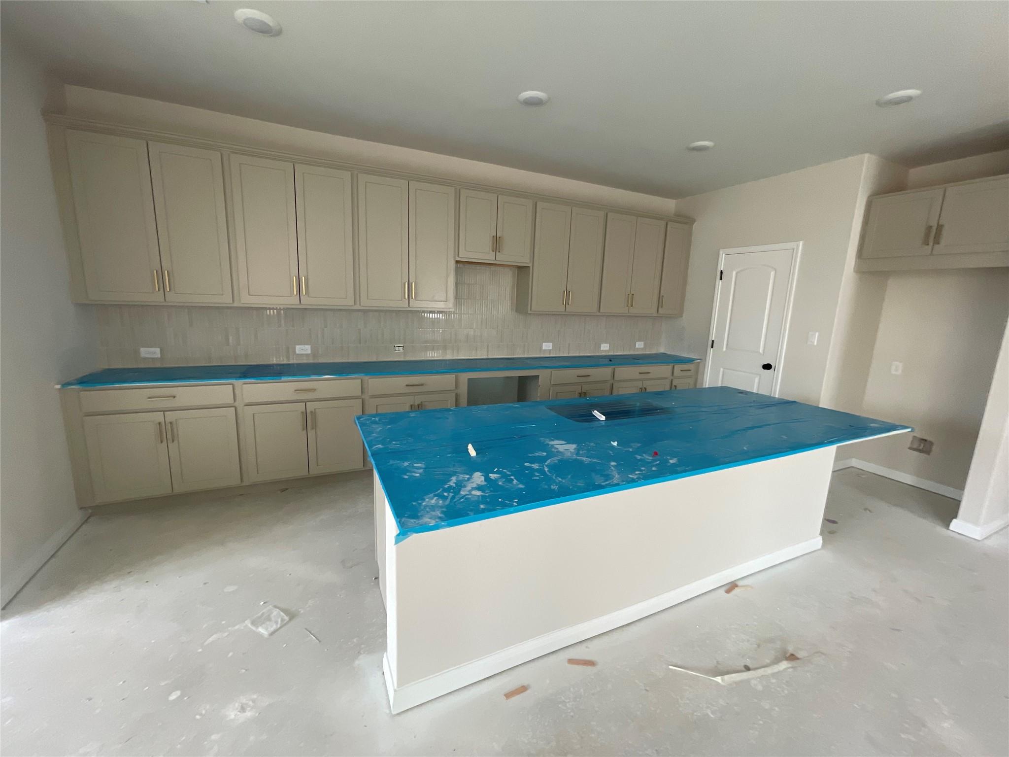 Image 8 of 32 For 609 Palo Brea Loop