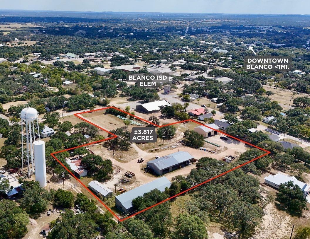 Details for 1008 13th St, Blanco, TX 78606