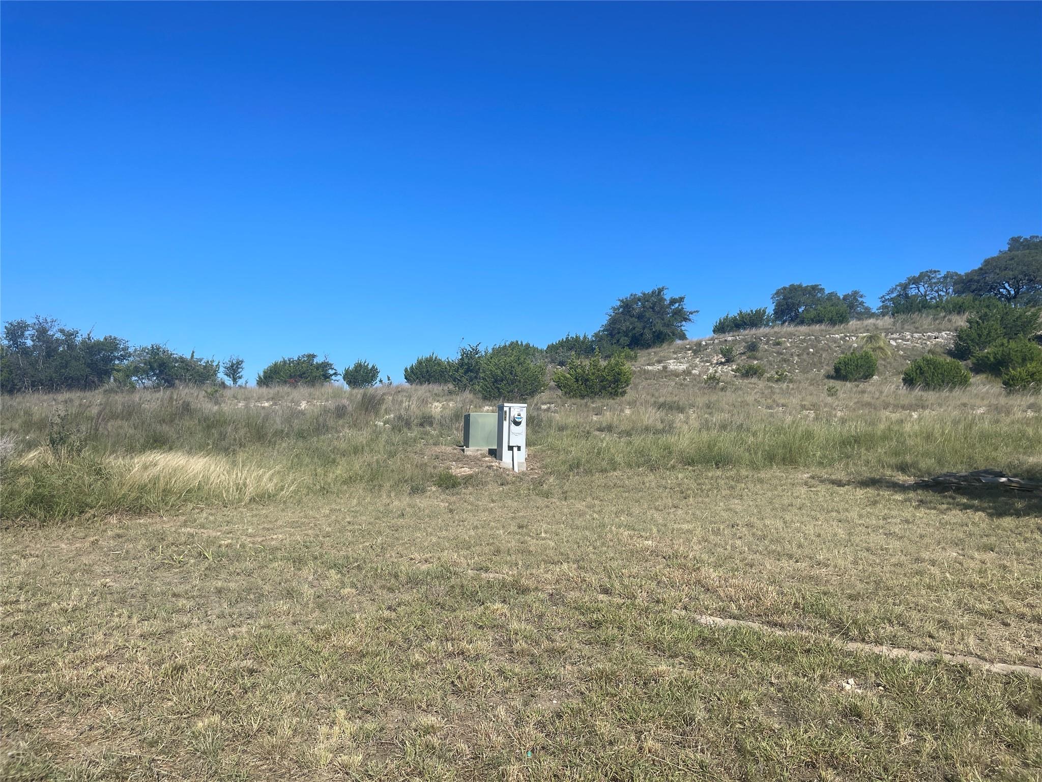 Image 8 of 22 For 428 Summit Spring Ln