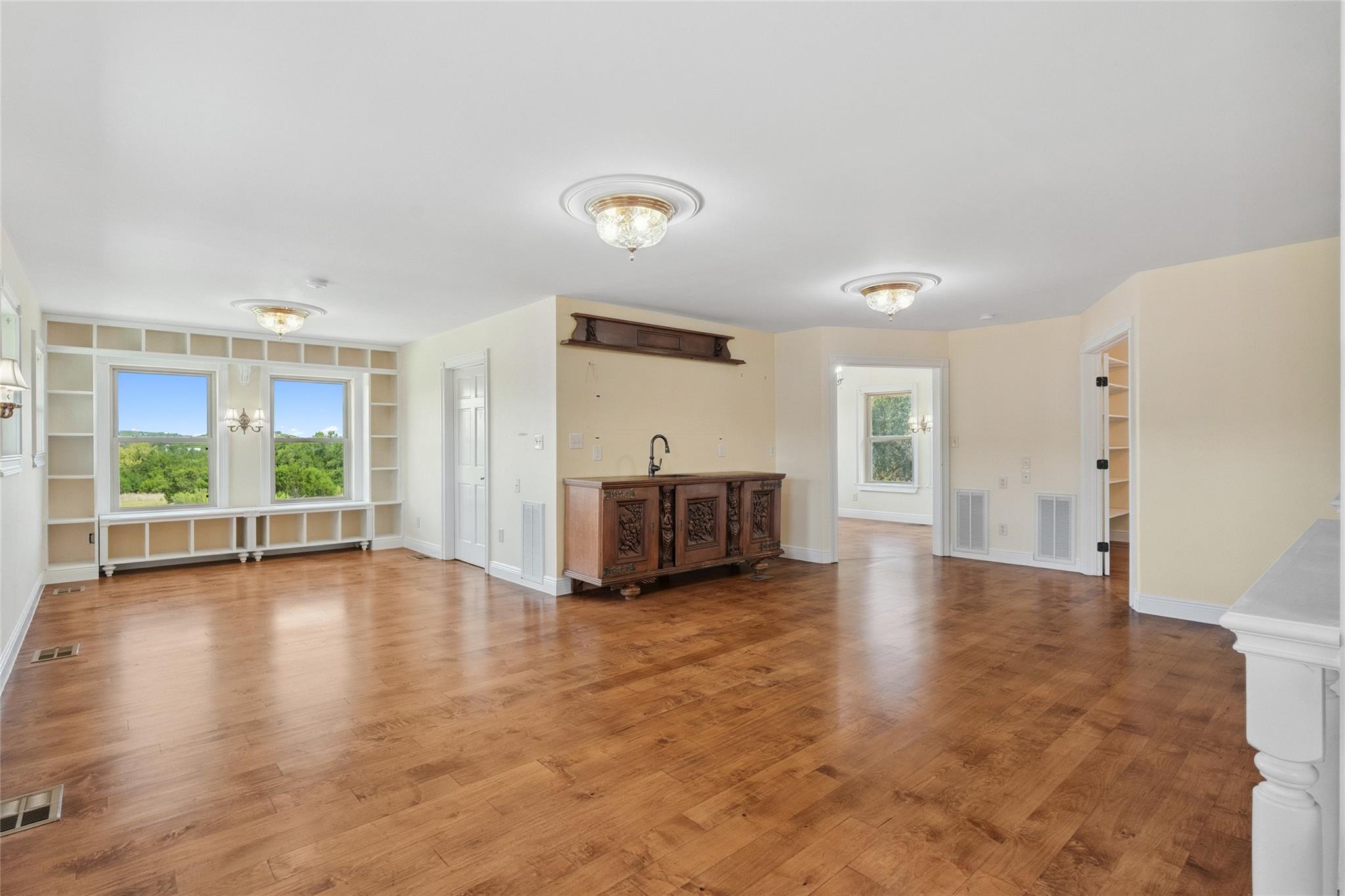 Image 17 of 40 For 4032 Ranch Road 3232
