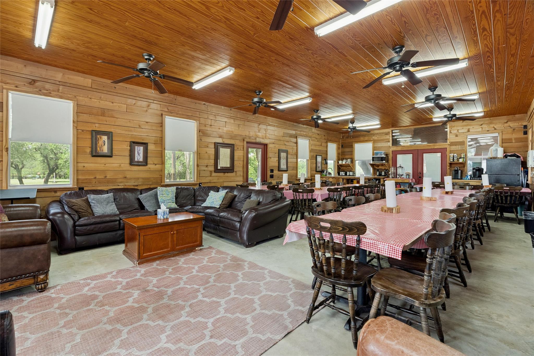 Image 29 of 40 For 4032 Ranch Road 3232