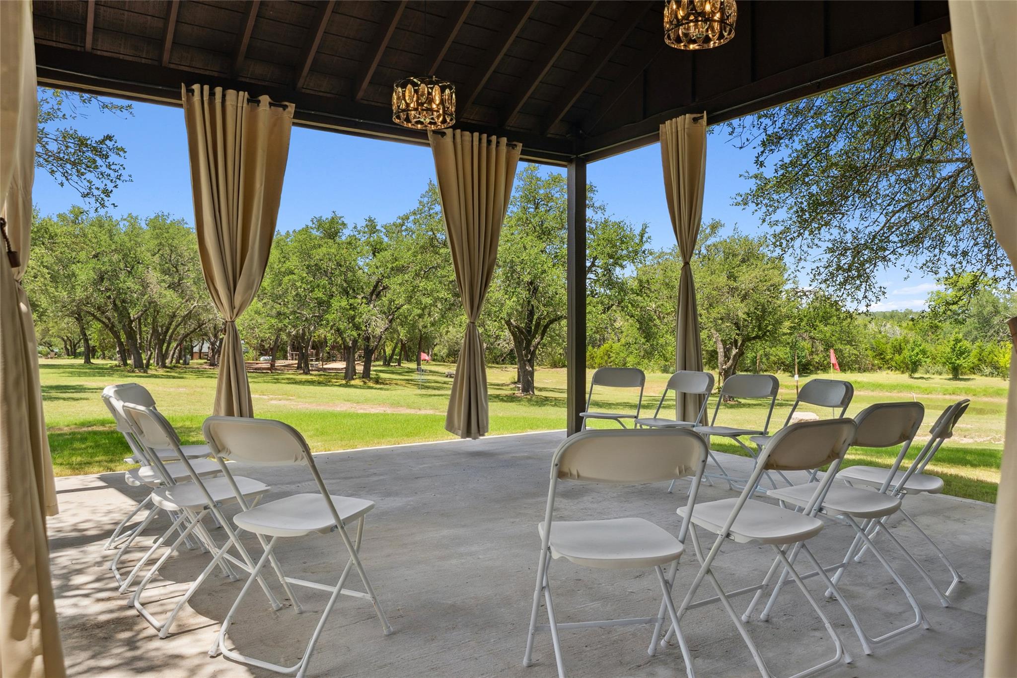 Image 30 of 40 For 4032 Ranch Road 3232