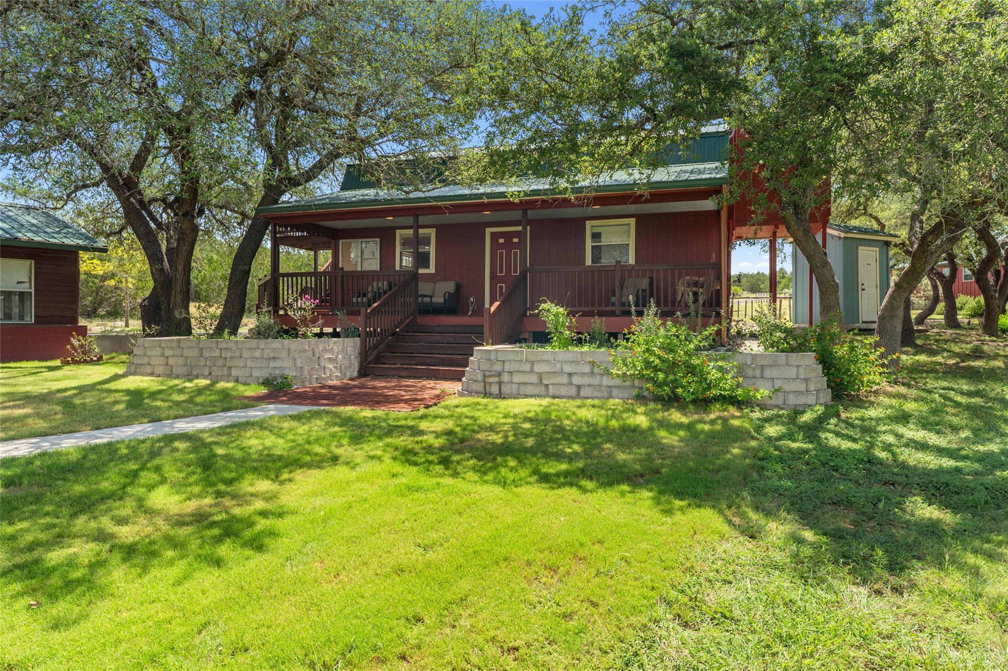 Image 31 of 40 For 4032 Ranch Road 3232