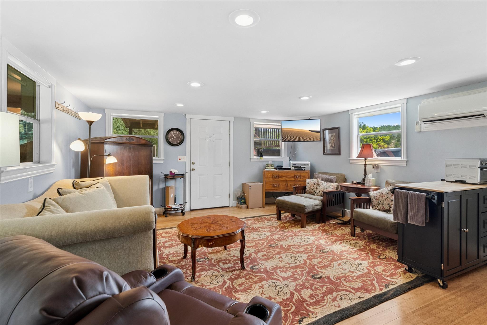 Image 33 of 40 For 4032 Ranch Road 3232