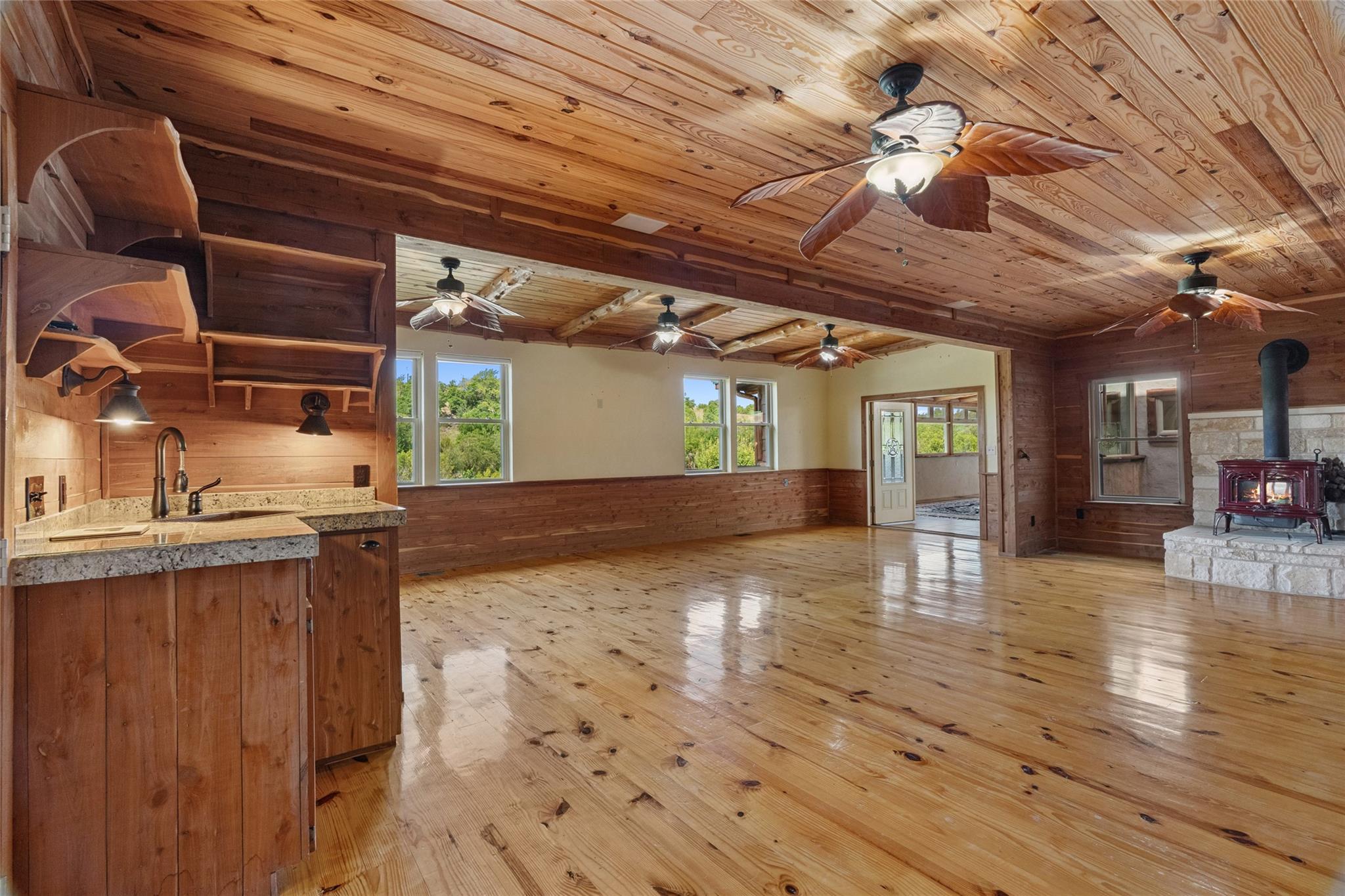 Image 9 of 40 For 4032 Ranch Road 3232