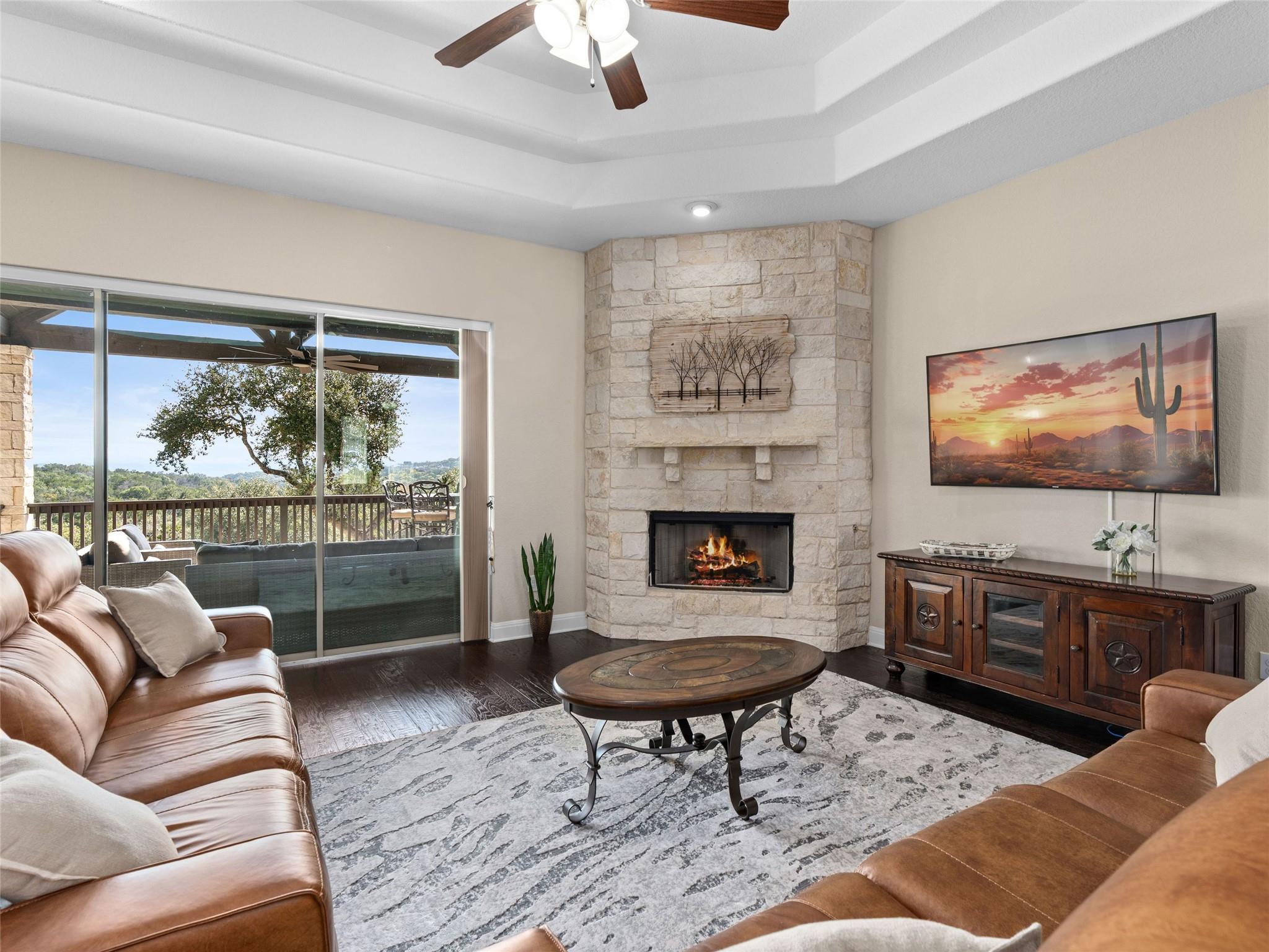 Image 10 of 39 For 1651 Lake Ridge Blvd