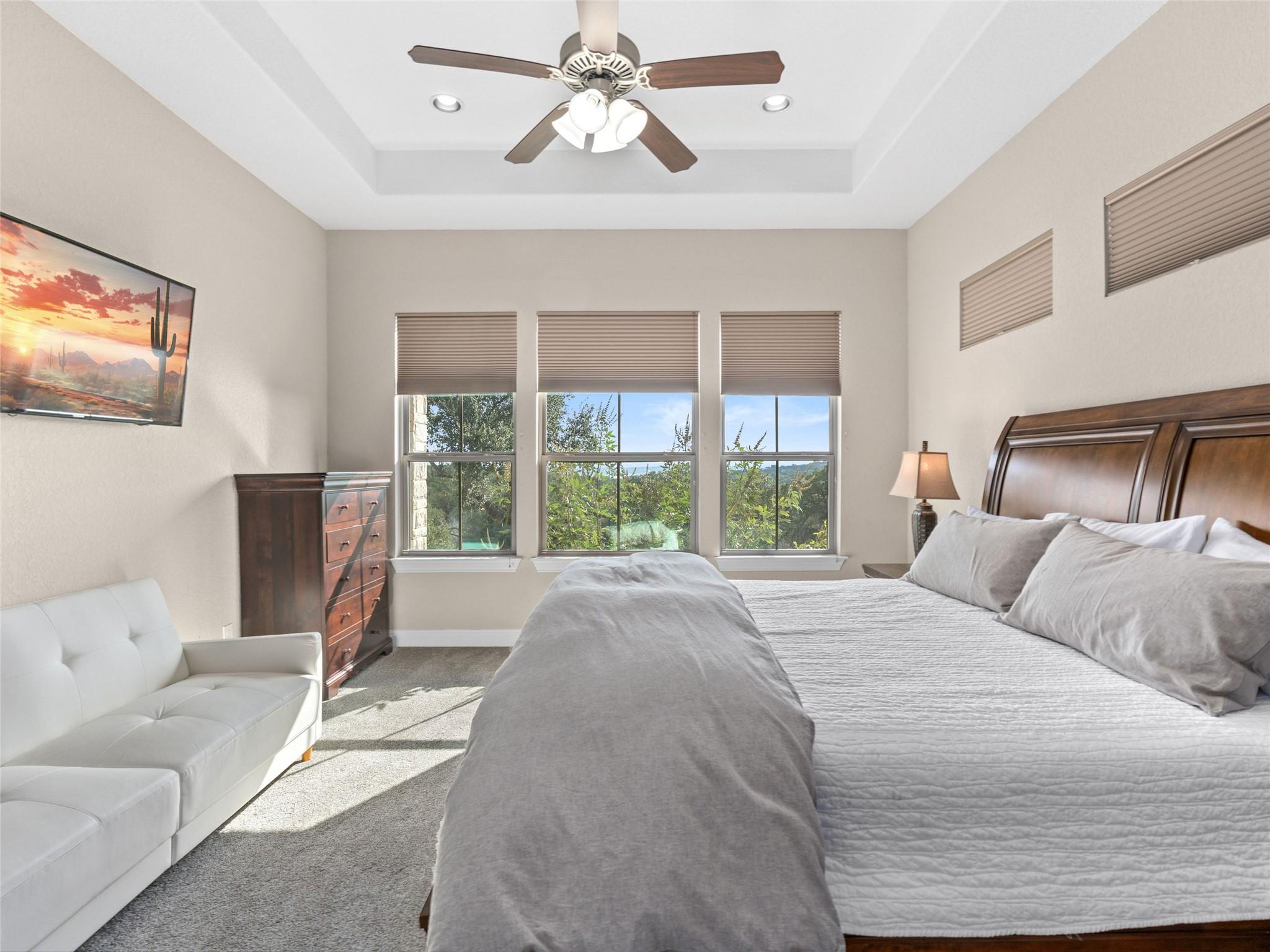 Image 13 of 39 For 1651 Lake Ridge Blvd