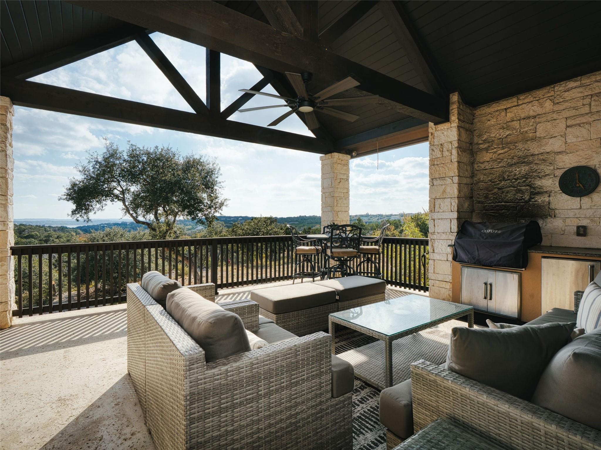 Image 23 of 39 For 1651 Lake Ridge Blvd