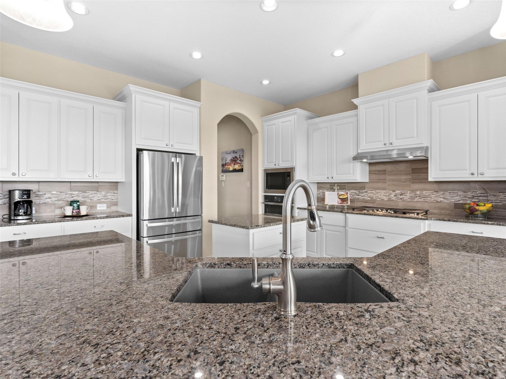 Image 4 of 39 For 1651 Lake Ridge Blvd