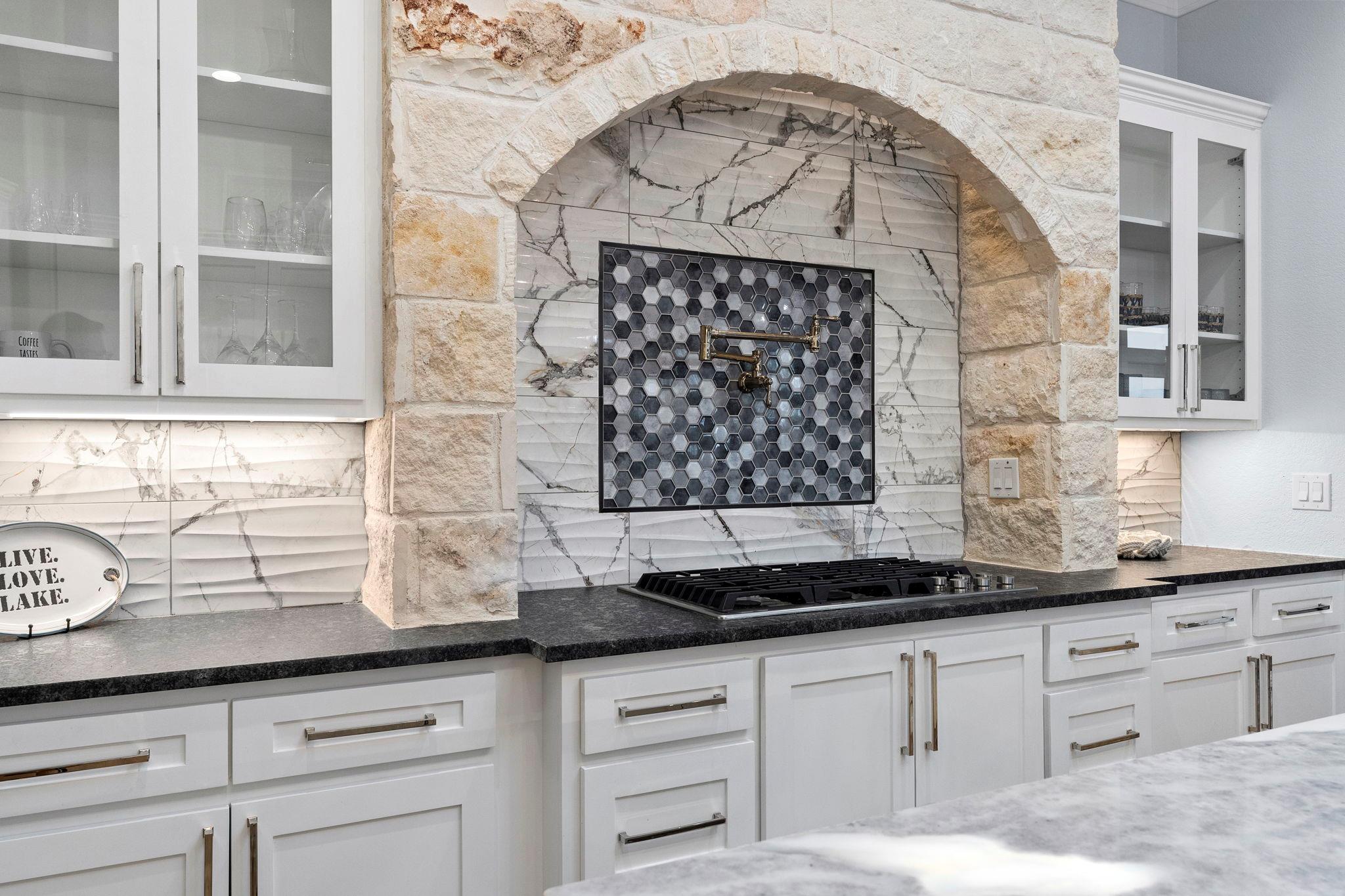 Image 14 of 40 For 2078 Connie Dr