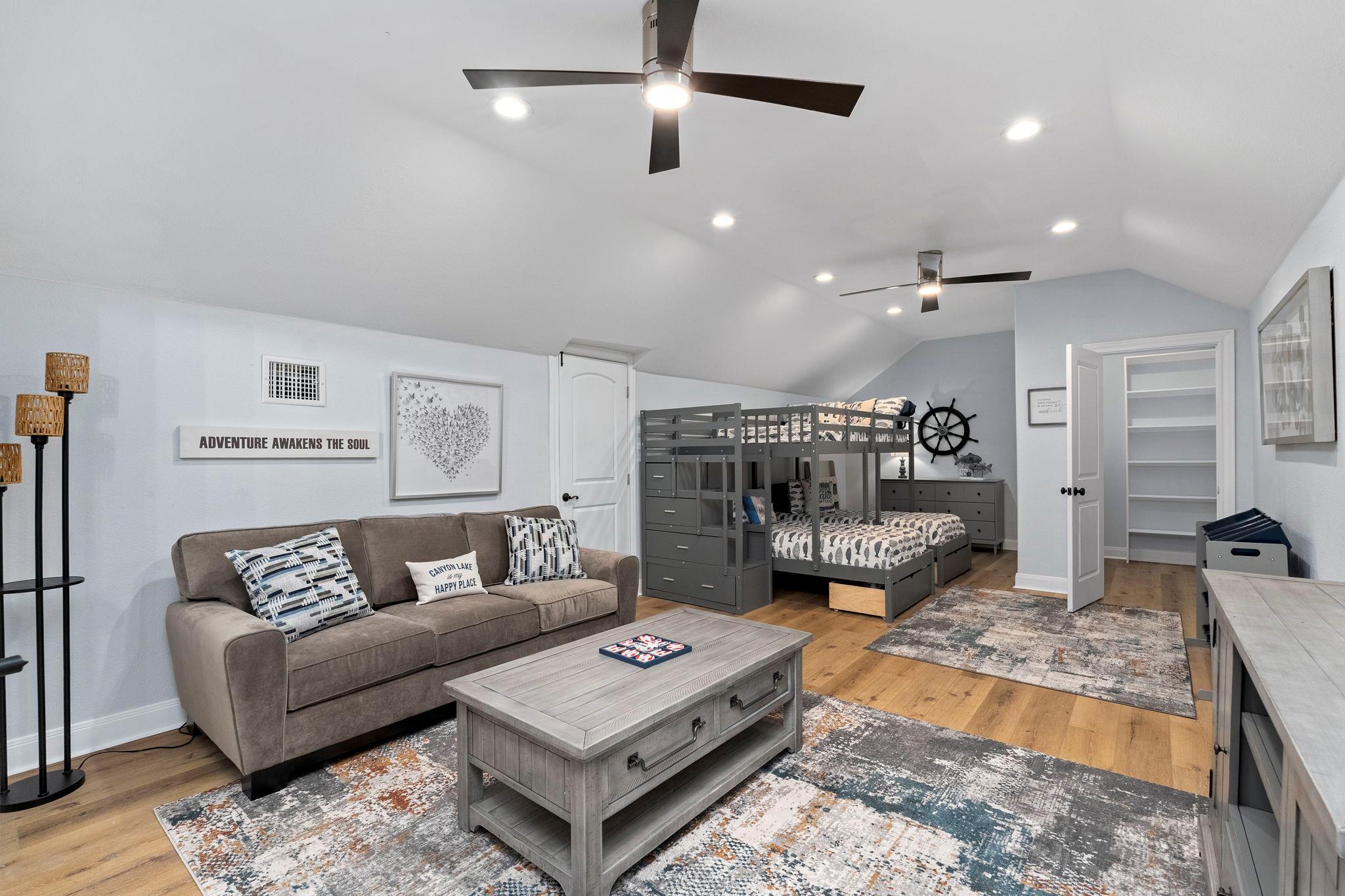 Image 29 of 40 For 2078 Connie Dr