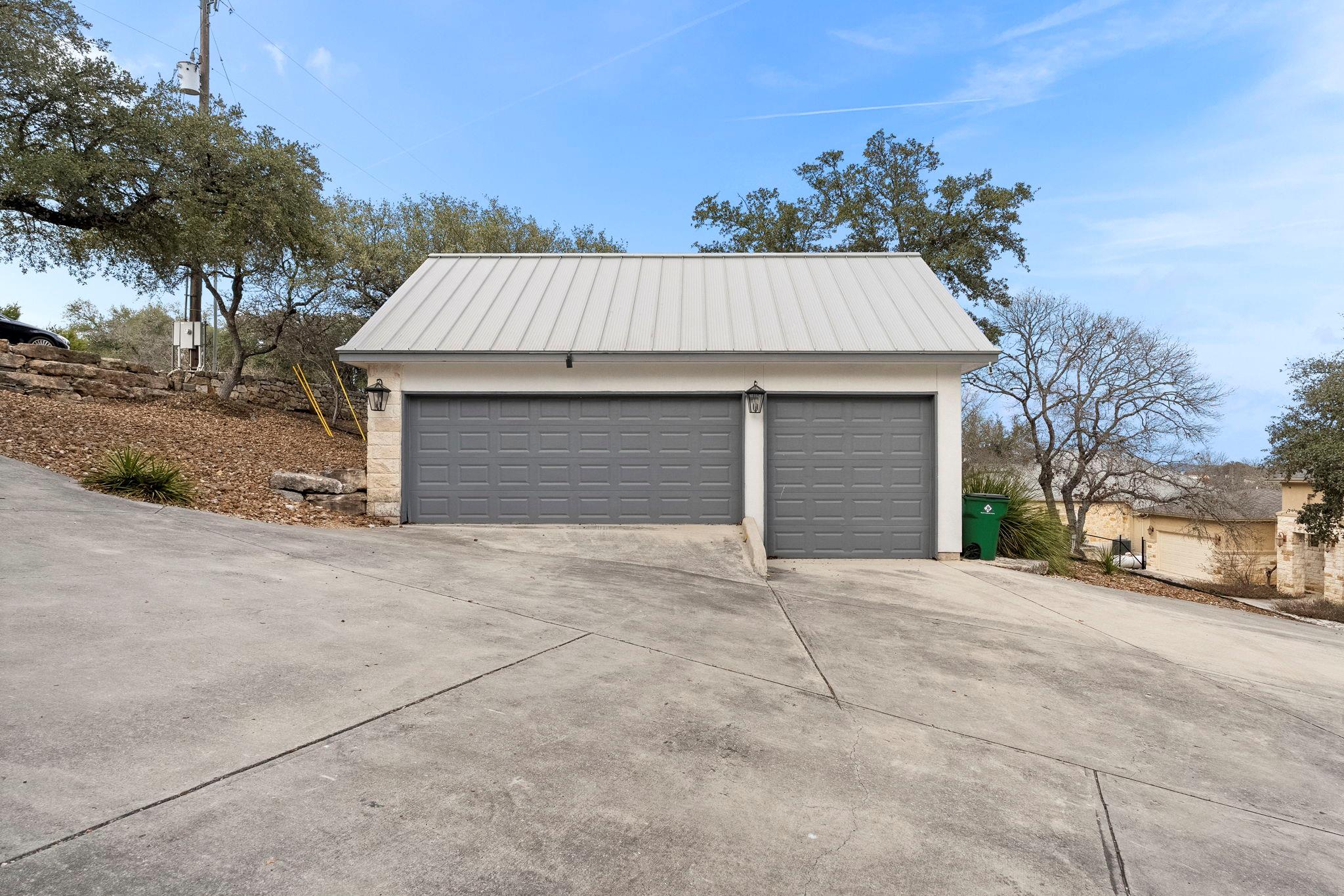 Image 40 of 40 For 2078 Connie Dr