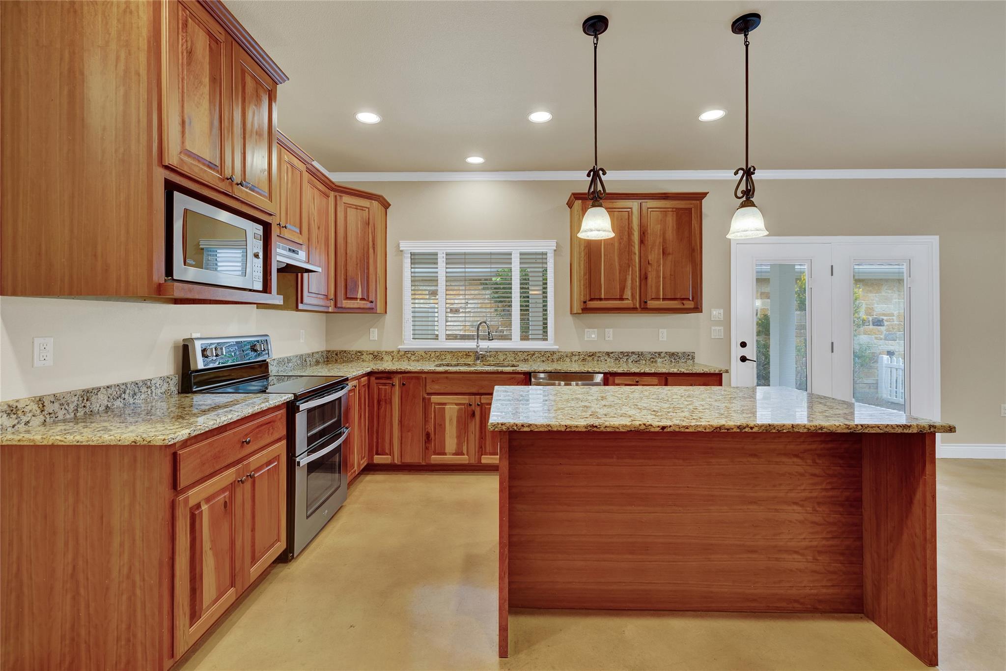 Image 10 of 31 For 944 Hudson Ln