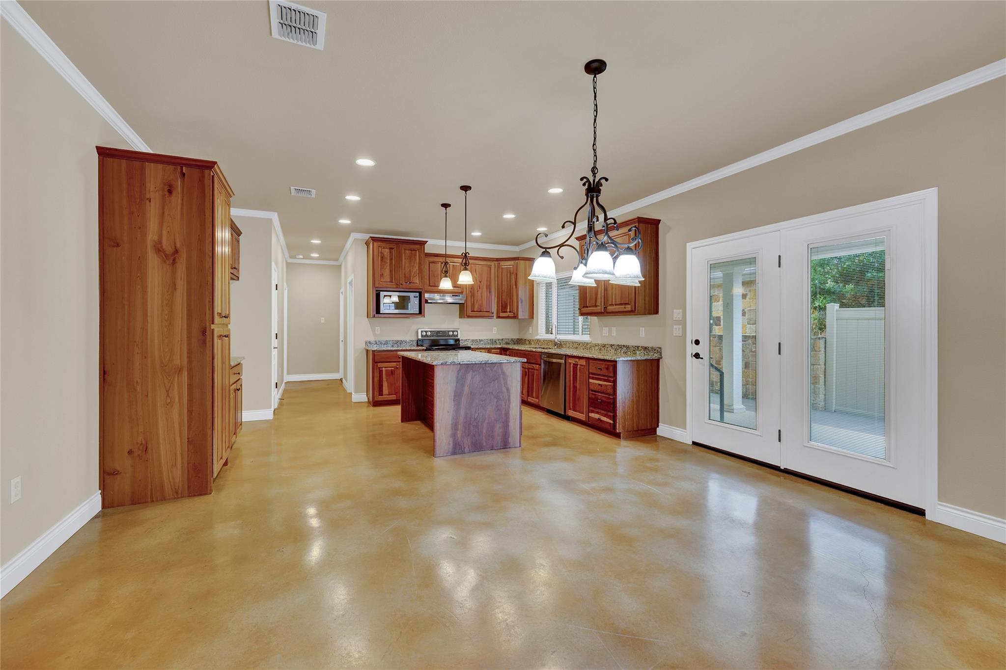 Image 14 of 31 For 944 Hudson Ln