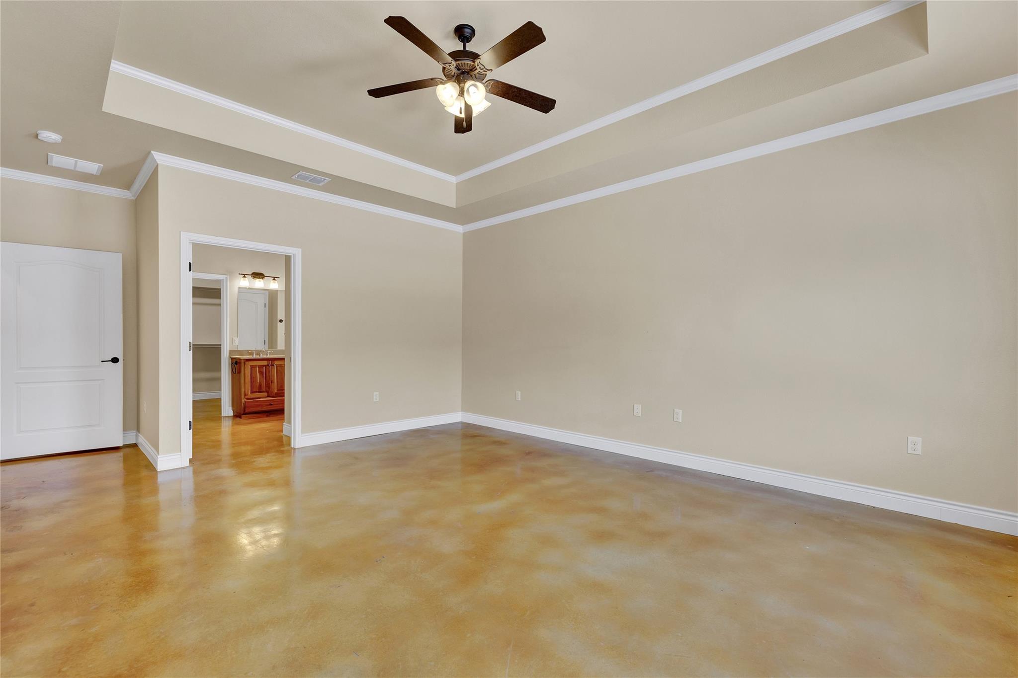 Image 17 of 31 For 944 Hudson Ln