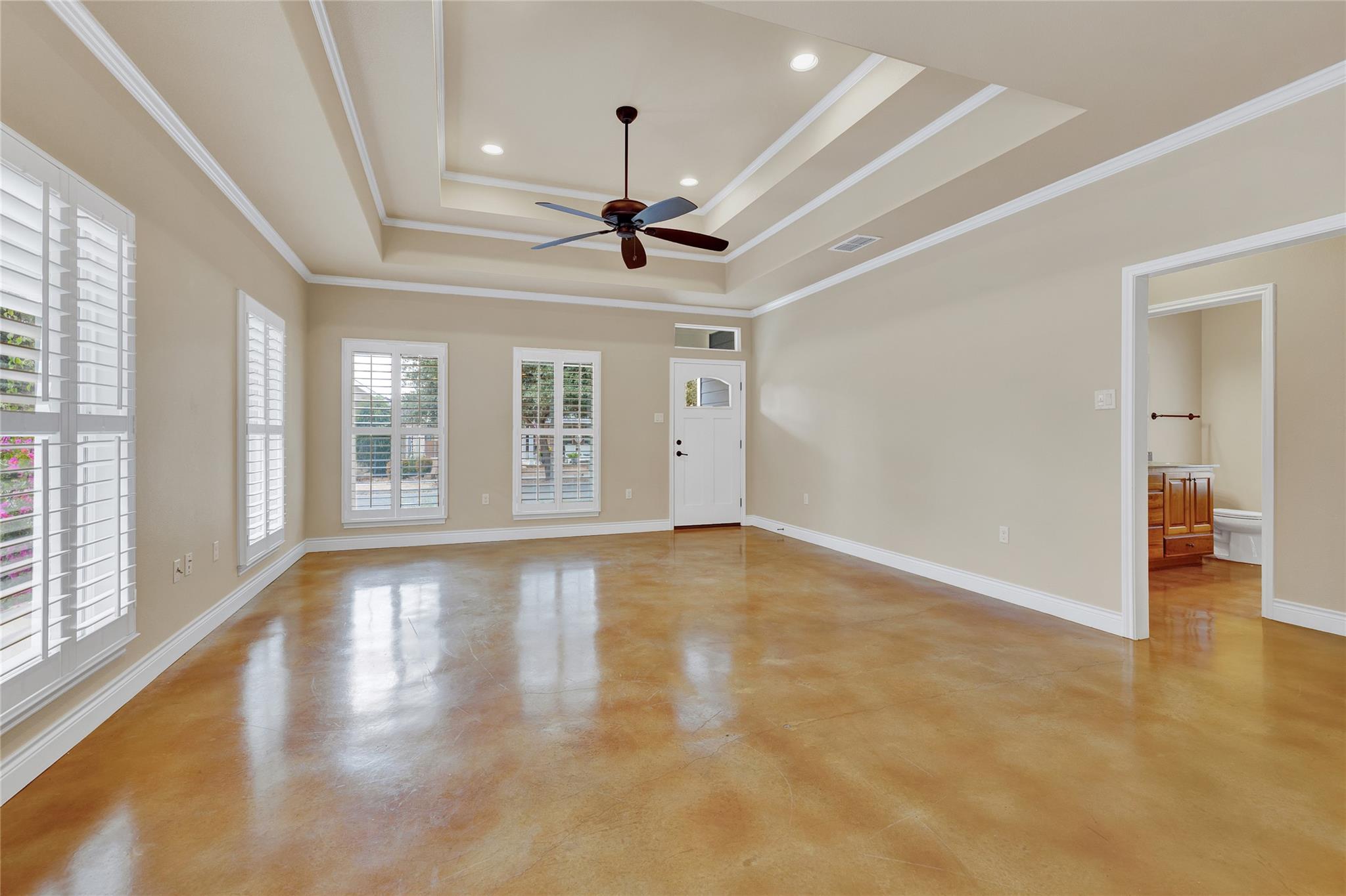 Image 7 of 31 For 944 Hudson Ln