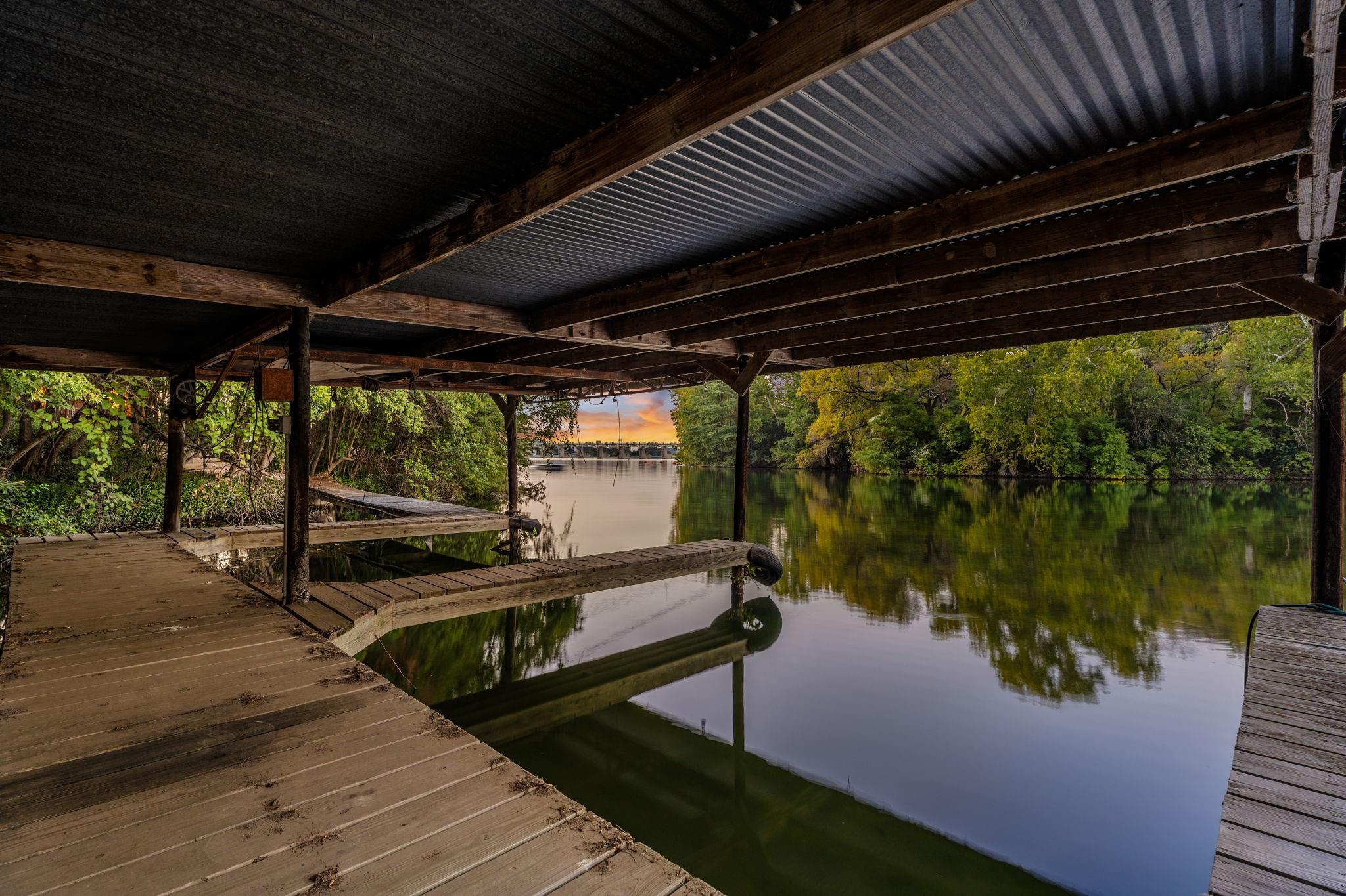 Image 12 of 26 For 1700 Lakeshore Dr