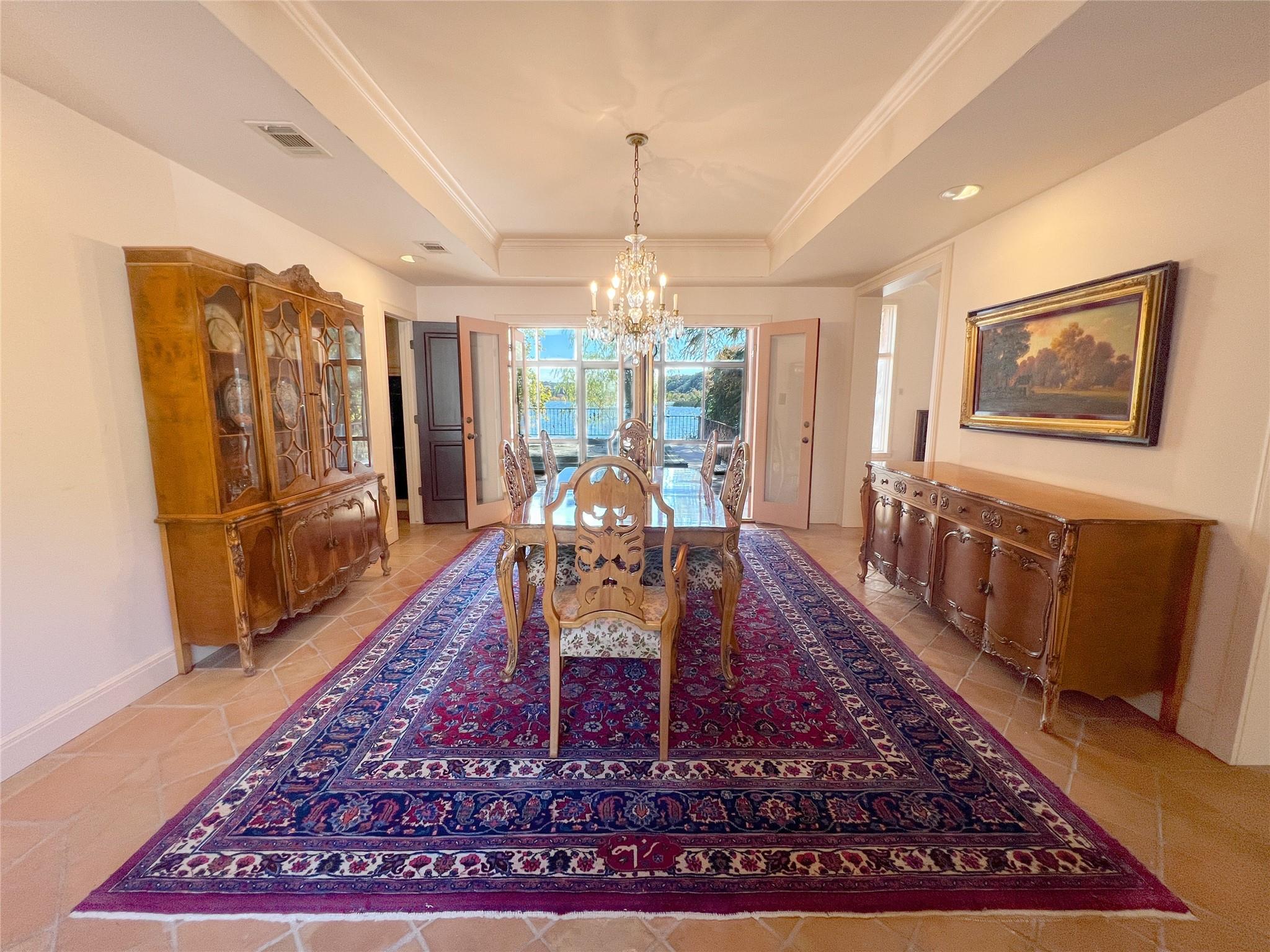 Image 18 of 26 For 1700 Lakeshore Dr