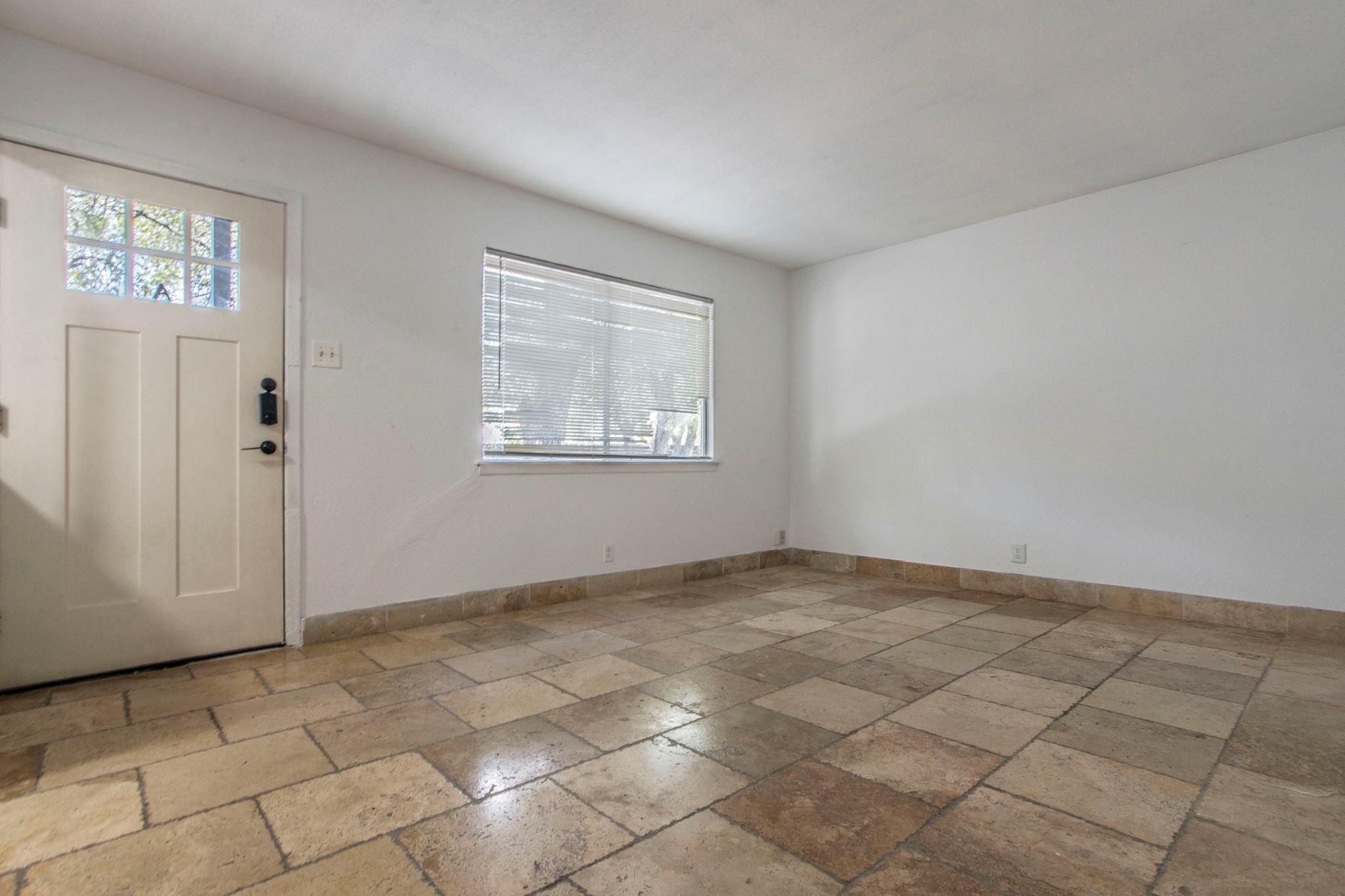 Image 2 of 15 For 104 Prestwick Blvd