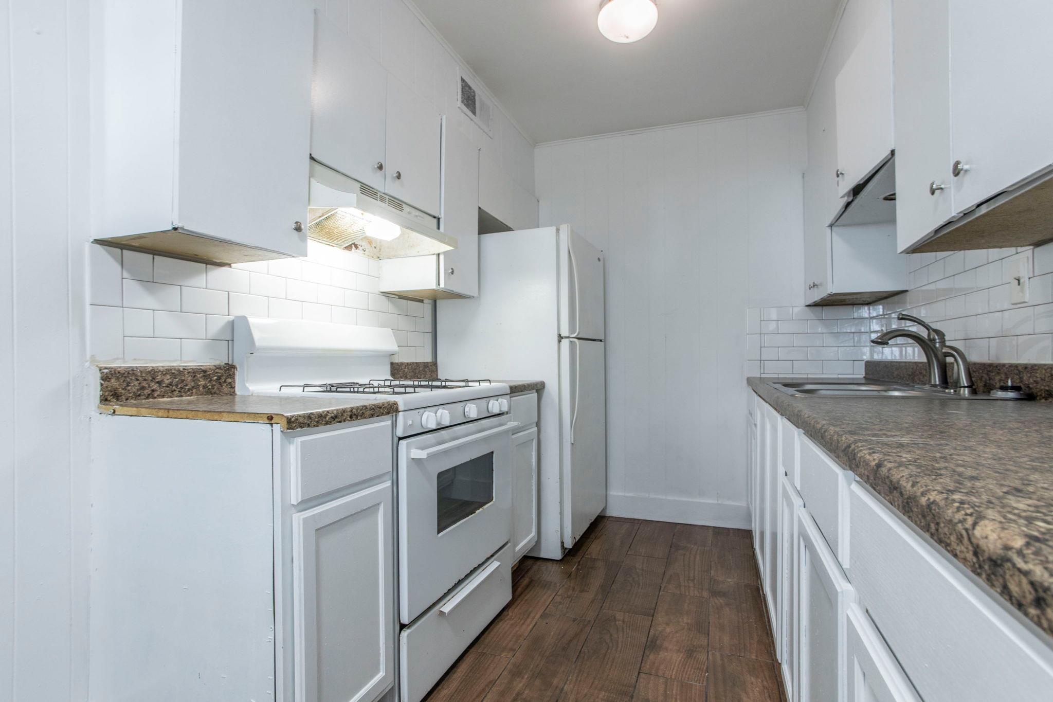 Image 6 of 15 For 104 Prestwick Blvd