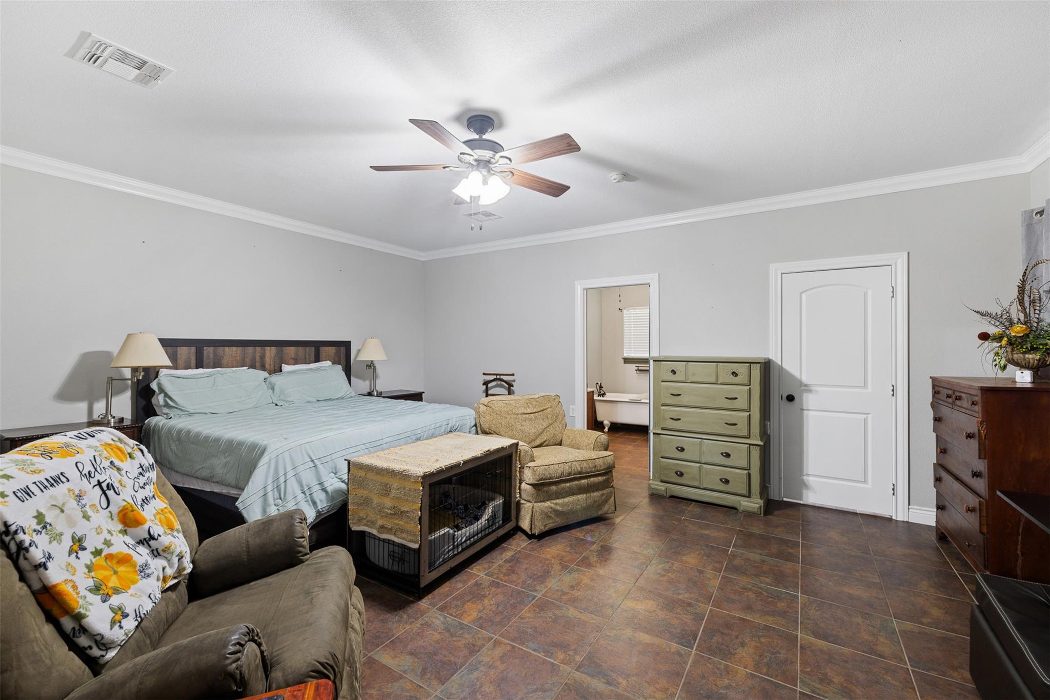 Image 14 of 21 For 1176 Private Road 5011