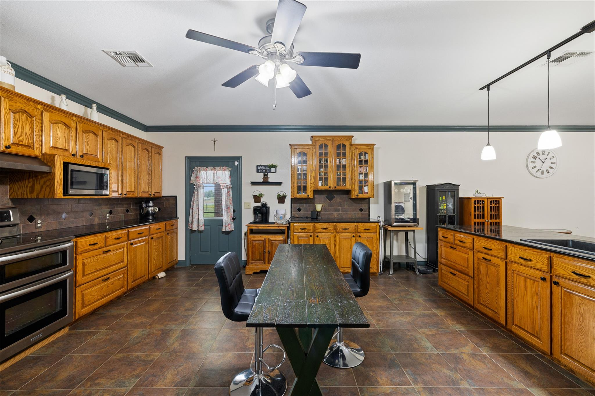 Image 9 of 21 For 1176 Private Road 5011