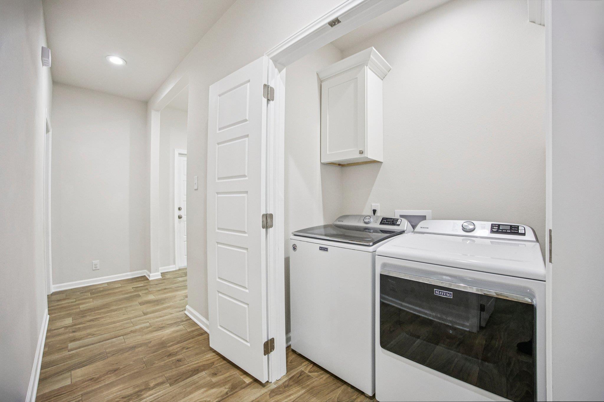 Image 11 of 21 For 156 Remington Rd