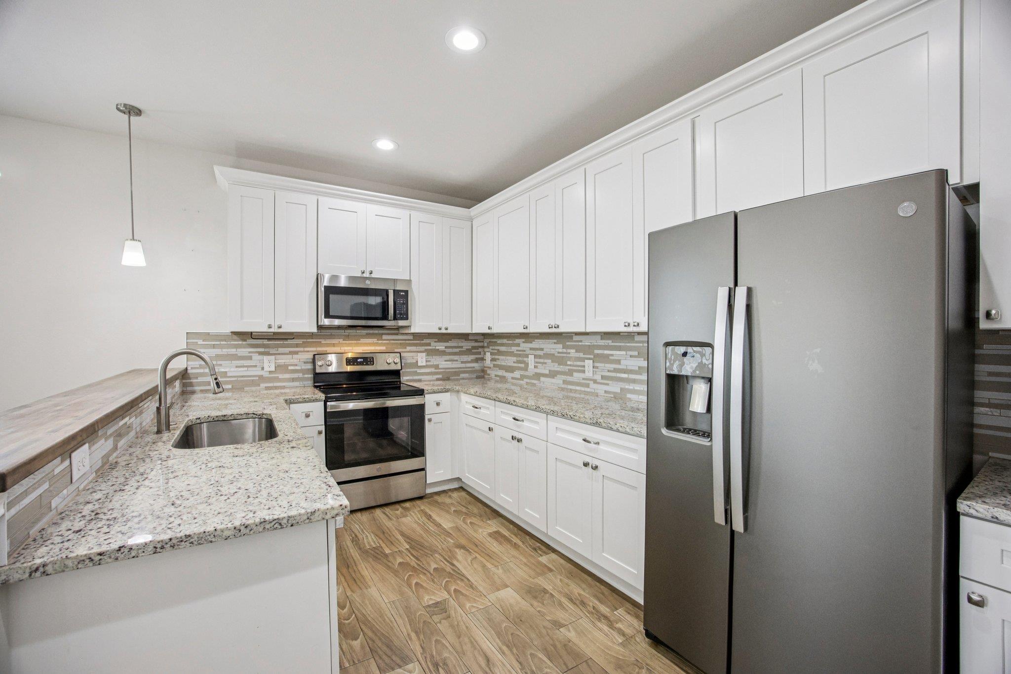 Image 2 of 21 For 156 Remington Rd