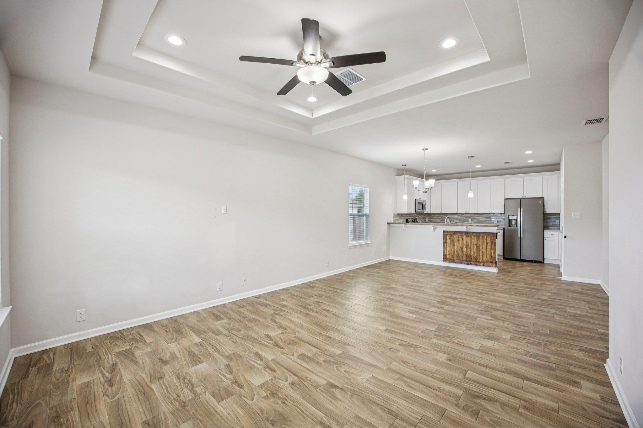 Image 4 of 21 For 156 Remington Rd