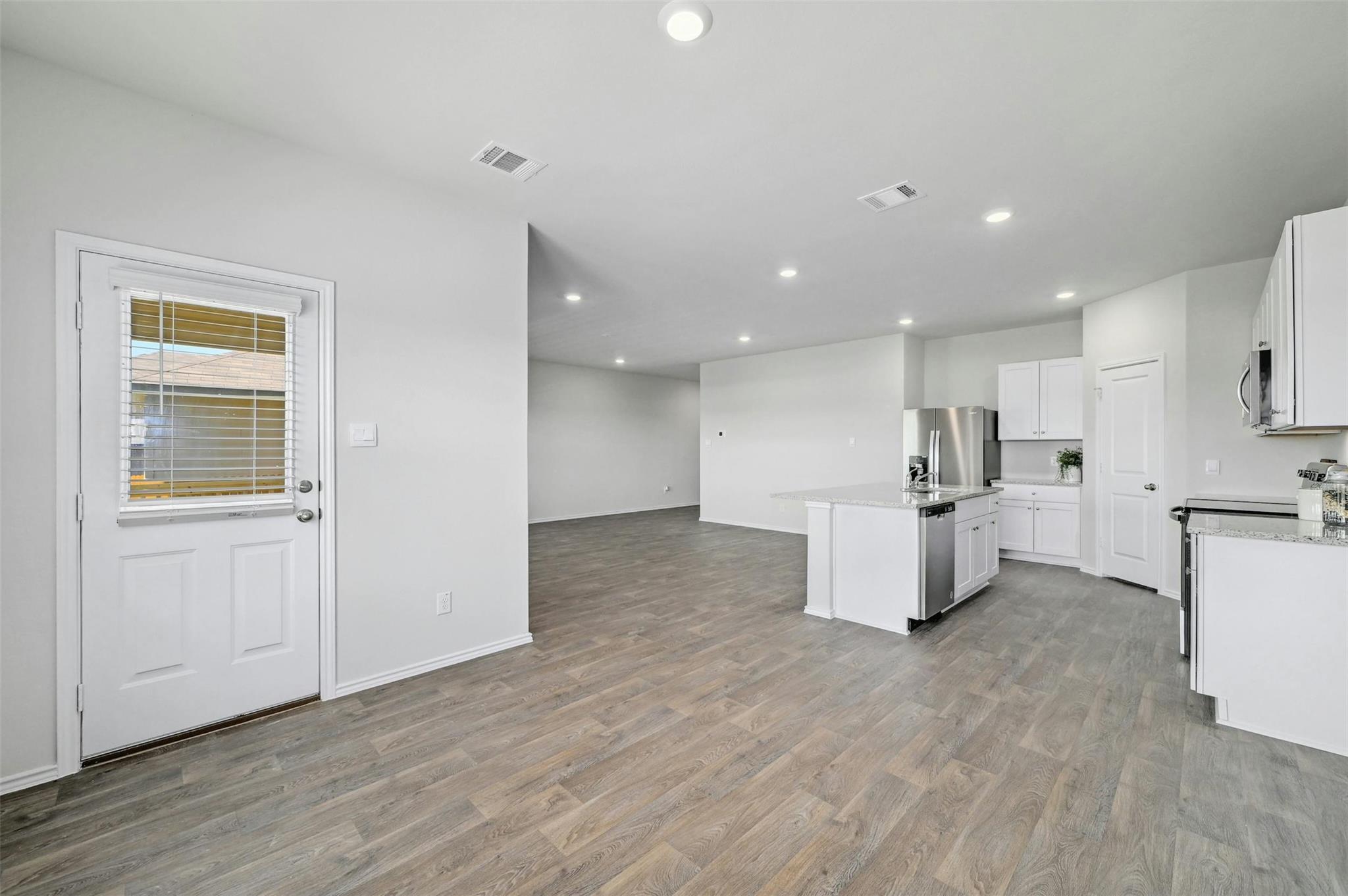 Image 11 of 33 For 4816 Cork Crossing