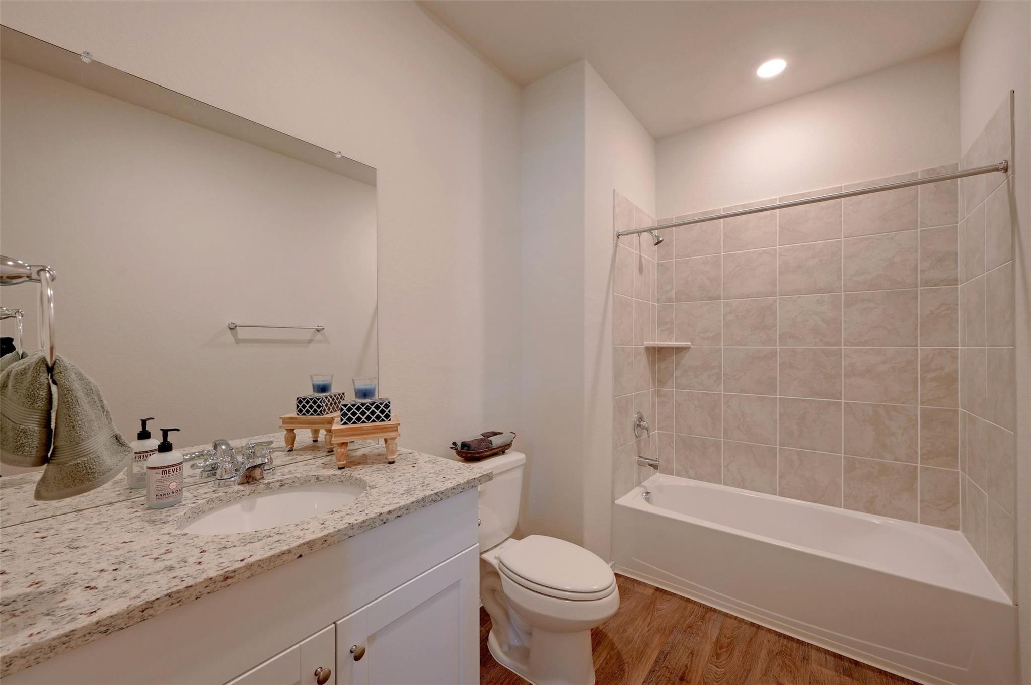 Image 17 of 33 For 4816 Cork Crossing