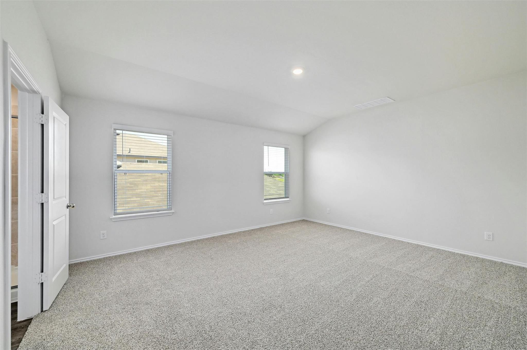 Image 19 of 33 For 4816 Cork Crossing