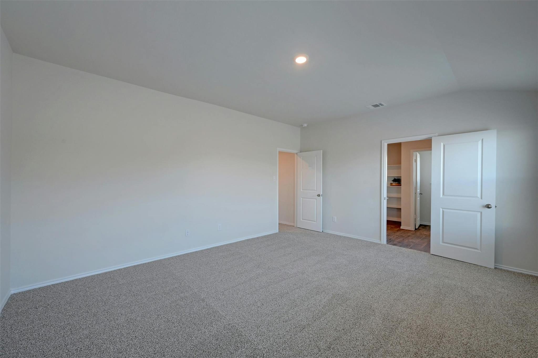 Image 20 of 33 For 4816 Cork Crossing