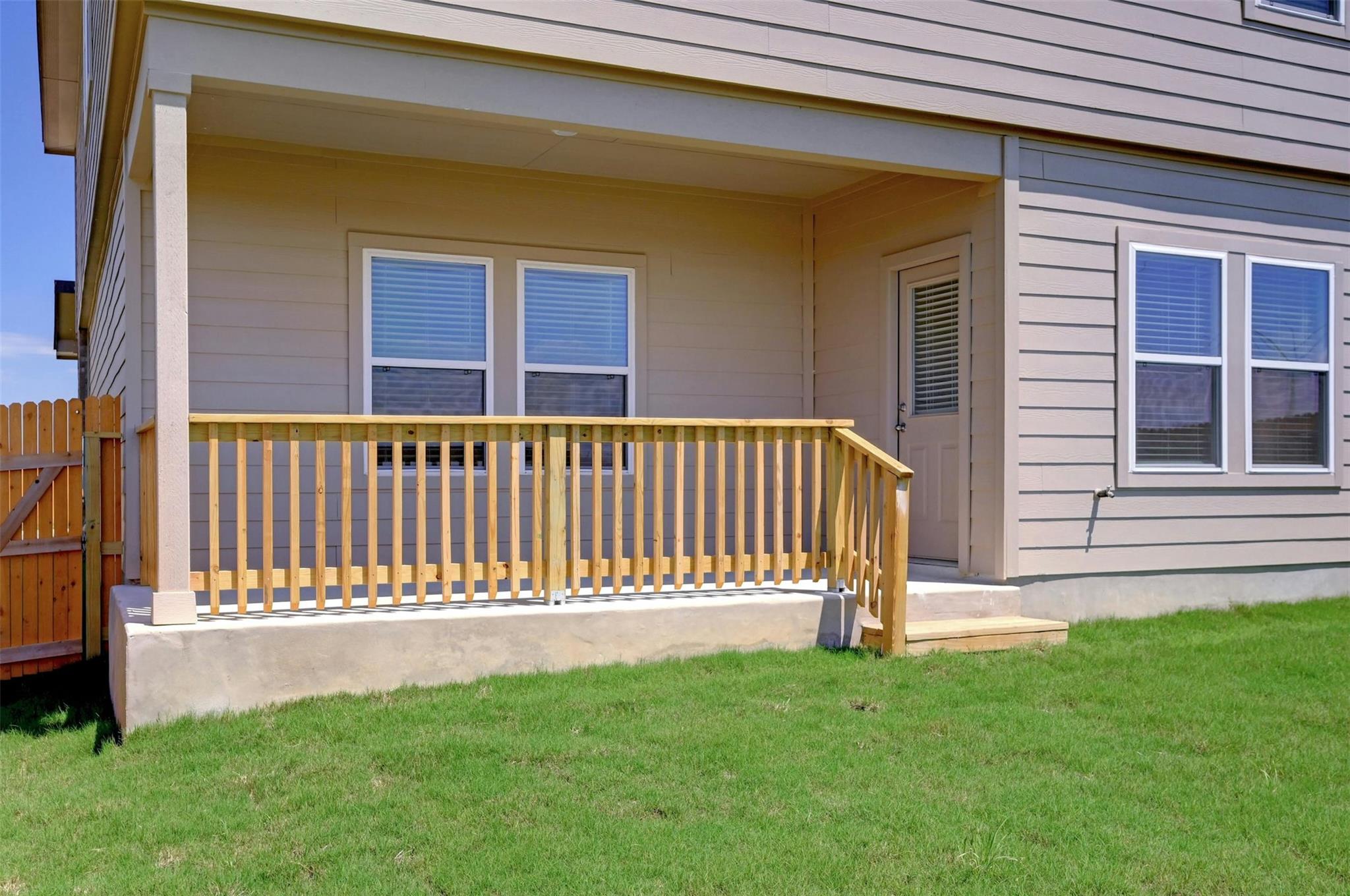 Image 29 of 33 For 4816 Cork Crossing