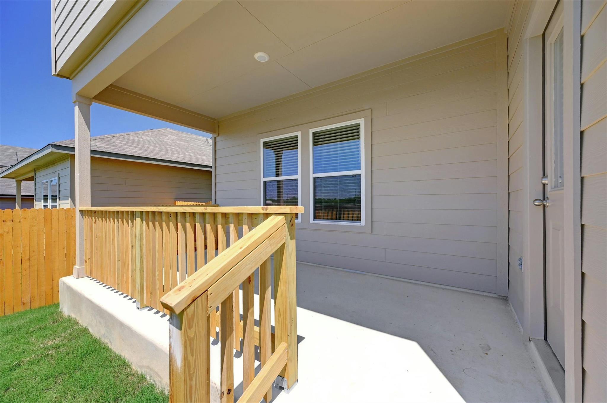 Image 31 of 33 For 4816 Cork Crossing