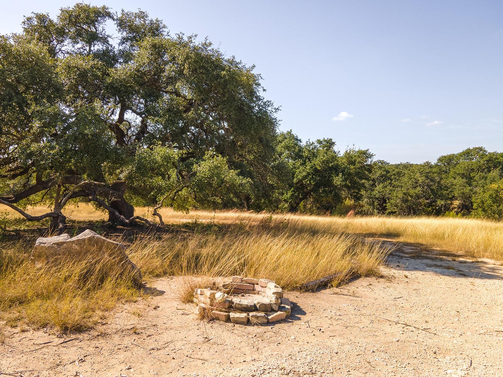 Details for 140 Lantana Dr, Johnson City, TX 78636