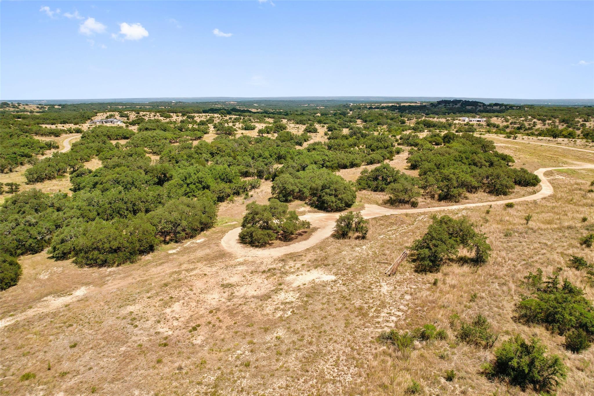 Image 18 of 38 For 140 Lantana Dr